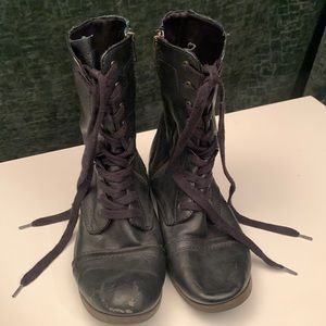 Ladies ankle boots - size 8